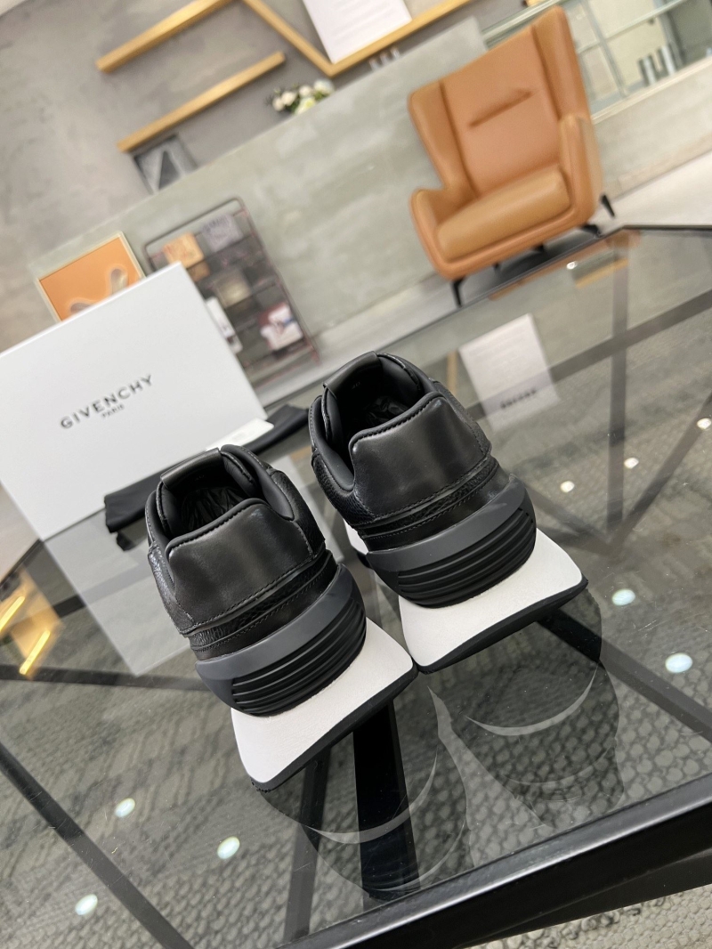 Givenchy Sneakers